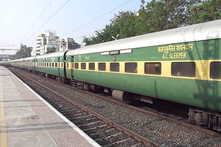 Garib Rath Express train- India TV Hindi