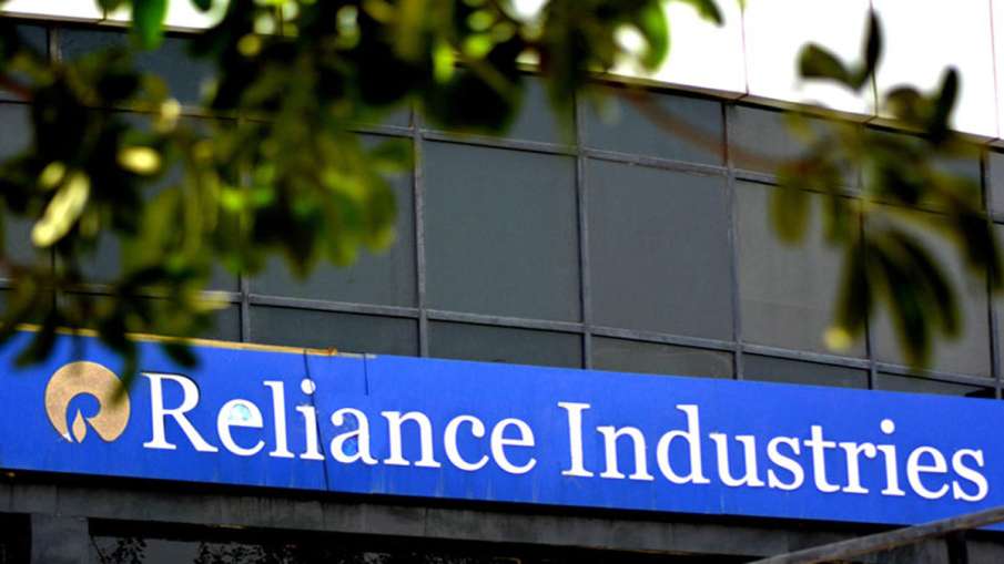HC seeks Centre's reply on RIL plea to recall orders asking...- India TV Paisa