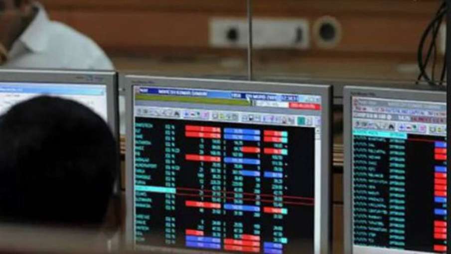 Sensex, Nifty fail to hold life highs, ticked higher at close- India TV Paisa