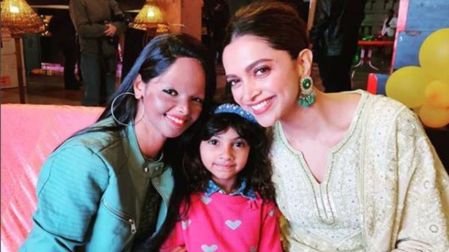 Deepika Padukone Dedicates Performer Of The Year Award To Laxmi Agarwal ...