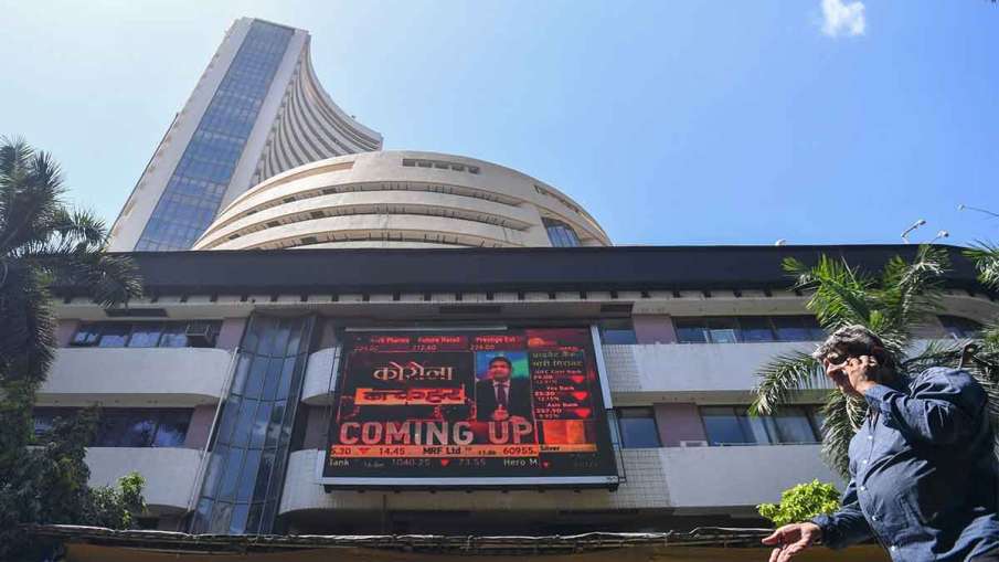 Sensex शुरुआती कारोबार में 250 अंक से अधिक उछला, Nifty 12,850 के पार- India TV Hindi