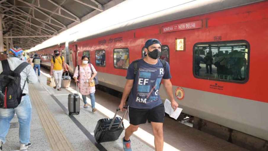 indian railways 12 special trains cancel list । Railway ने रद्द की ये 12 स्पेशल ट्रेनें, यहां है पूर- India TV Hindi