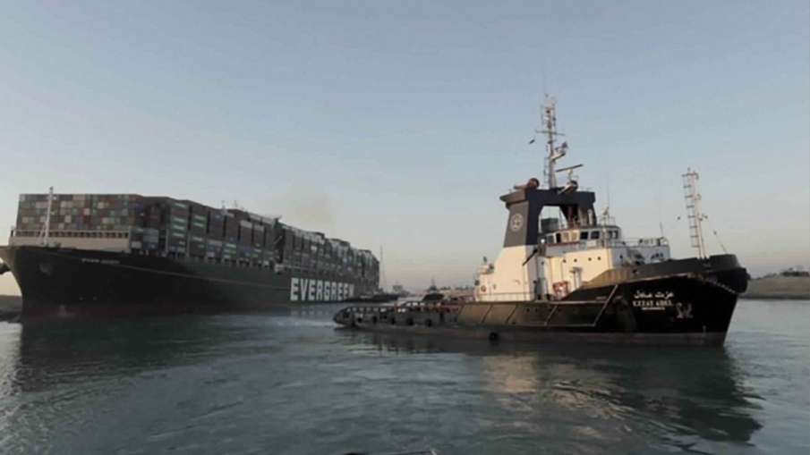Suez canal traffic back to normal as ship Ever Given crises end स्वेज नहर में खत्म हुआ ट्रैफिक जाम, - India TV Hindi News