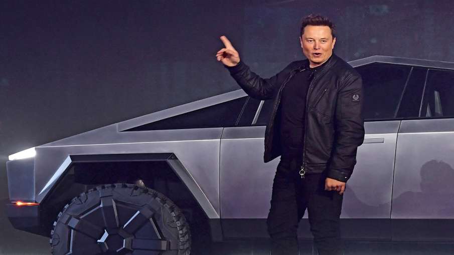 Elon musk's Tesla applies brakes on Bitcoin for vehicle purchases- India TV Hindi News
