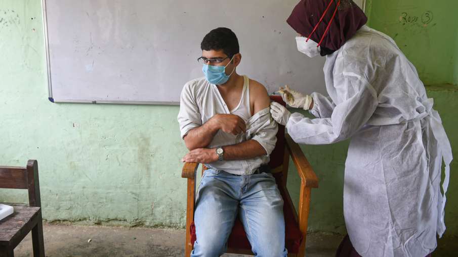 Pakistan impose new restrictions for unvaccinated people- India TV Hindi