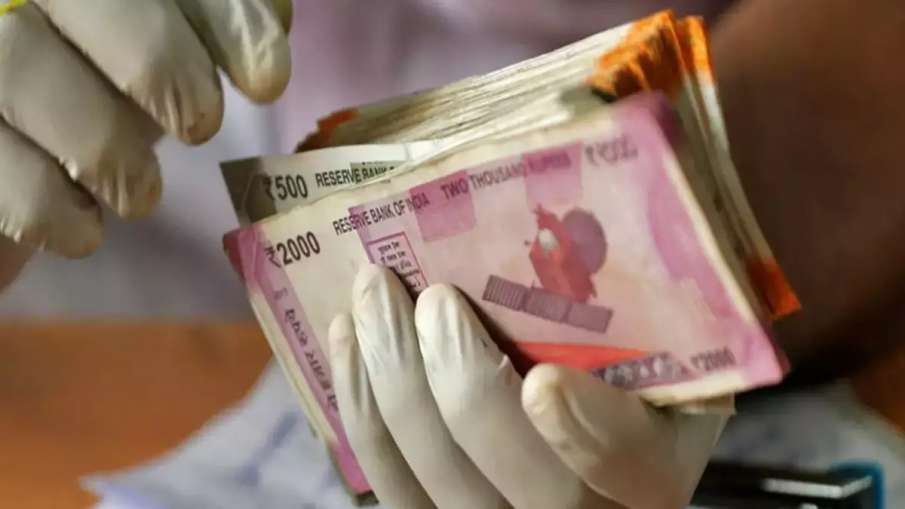 MP Govt hikes DA by 8 pc for employees- India TV Hindi News