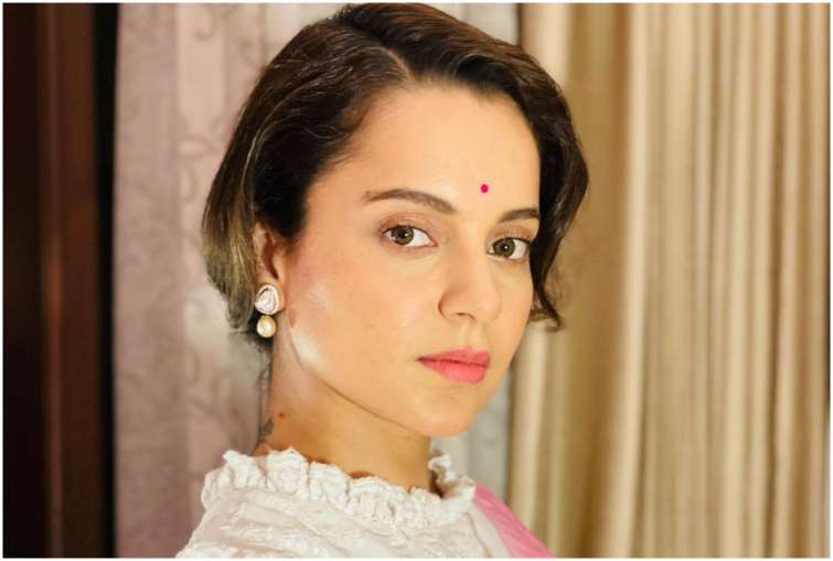 Kangana Ranaut got angry on the girl wearing shorts in the temple shared the picture on Twitter- India TV Hindi