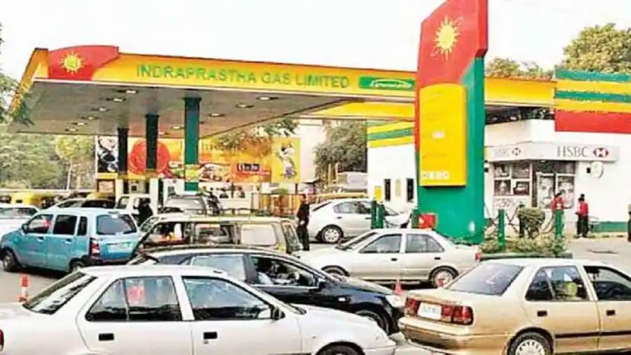 CNG price hiked by Rs 2.5 per kg in Delhi, Check CNG new rate- India TV Hindi News