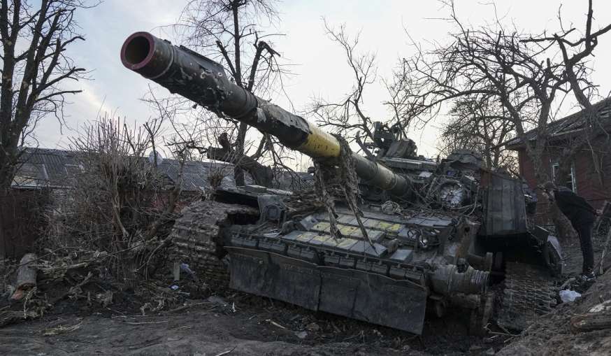 Destroyed tank in Chernihiv, Ukraine- India TV Hindi