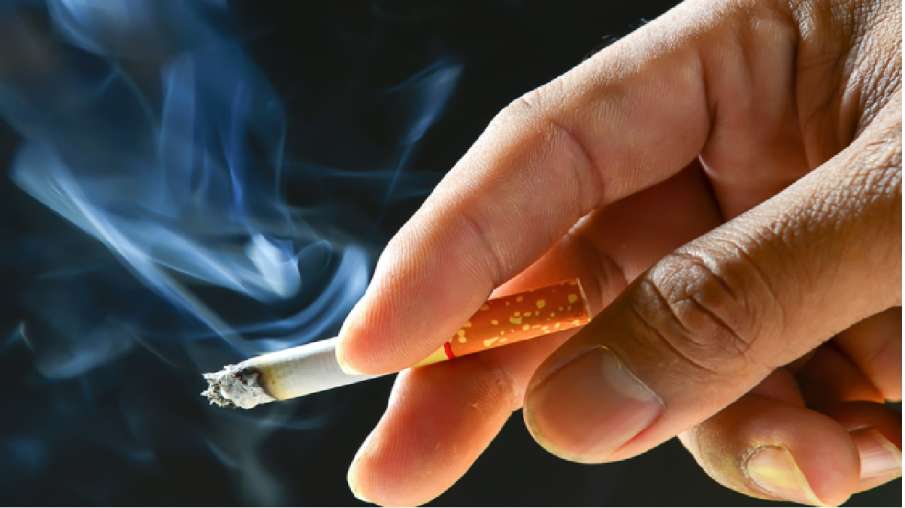 smokers- India TV Paisa