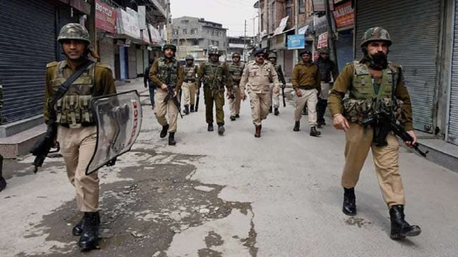 Jammu Kashmir : जम्मू-कश्मीर में आतंकियों ने SPO को मारी गोली, इलाज के दौरान हुई मौत