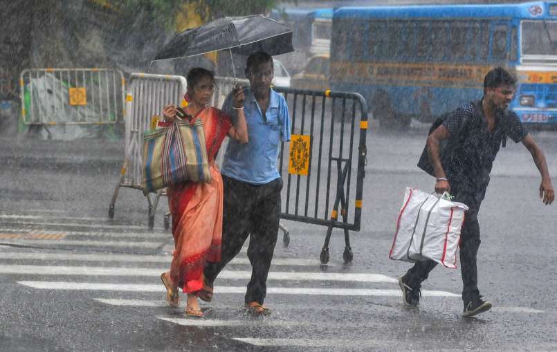 IMD Weather alert delhi Weather will be pleasant know which states including UP will rain- India TV Hindi