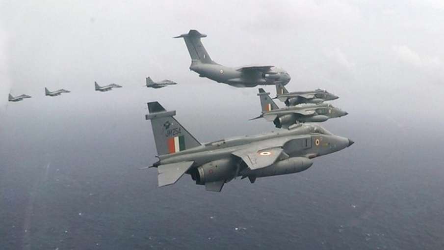 IAF's Rs 35,000 cr plan to upgrade Su-30 fighter fleet put on backburner- India TV Hindi