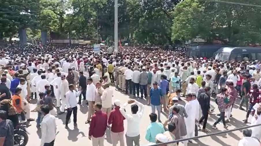 Protest erupts in many cities of Maharashtra over controversial remark on Prophet Mohammad - India TV Hindi