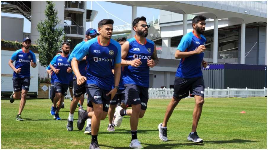 Virat Kohli with soham Desai- India TV Hindi