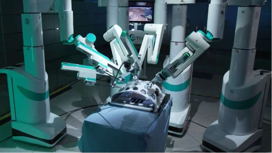 Surgical Robot- India TV Hindi News
