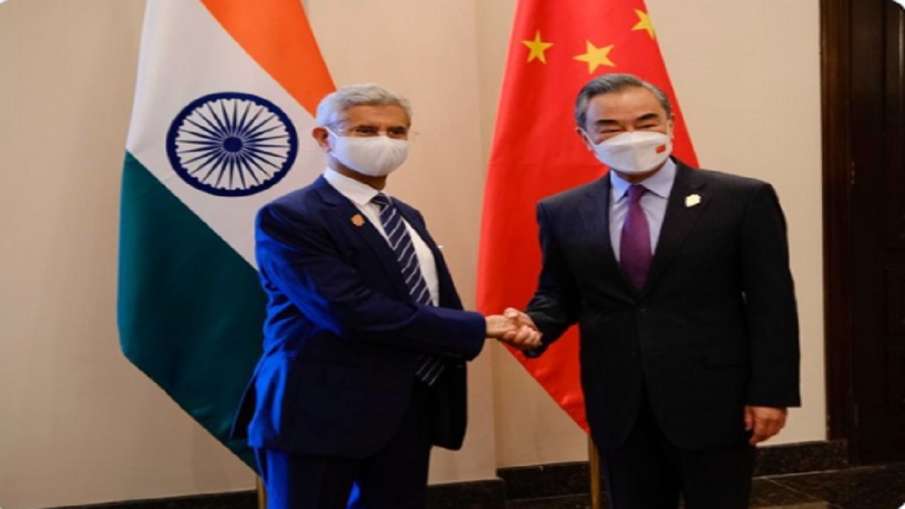External Affairs Minister of India S Jaishankar and Foreign Minister of China Wang Yi- India TV Hindi News