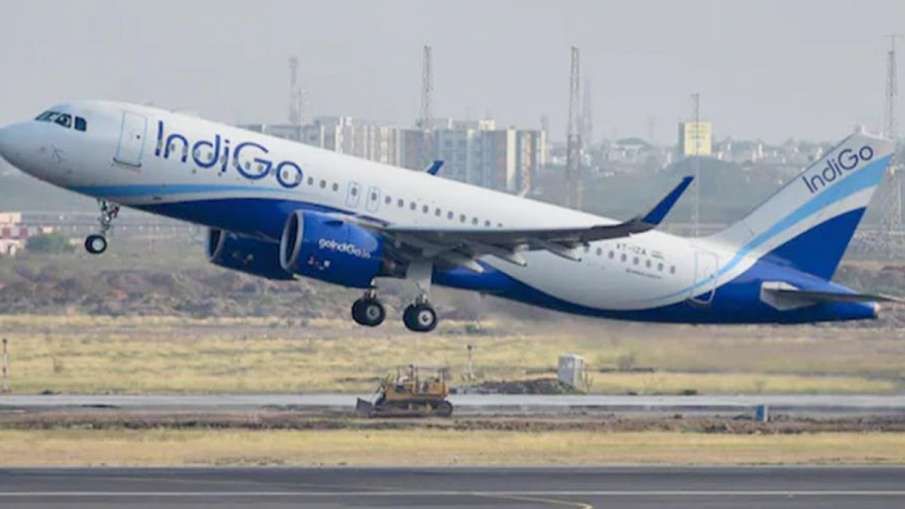 Several IndiGo flights across the country delayed due the non-availability of crew members- India TV Hindi News