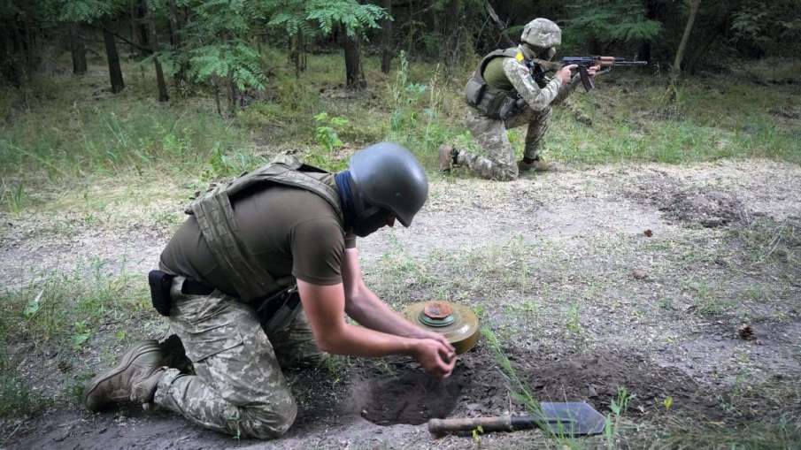 Ukraine Luring Russian Pilots- India TV Hindi News