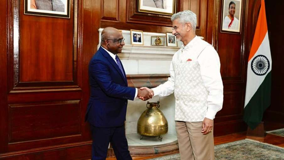 Foreign Minister S.Jaishankar And UNGA President Abdulla Shahid- India TV Hindi News