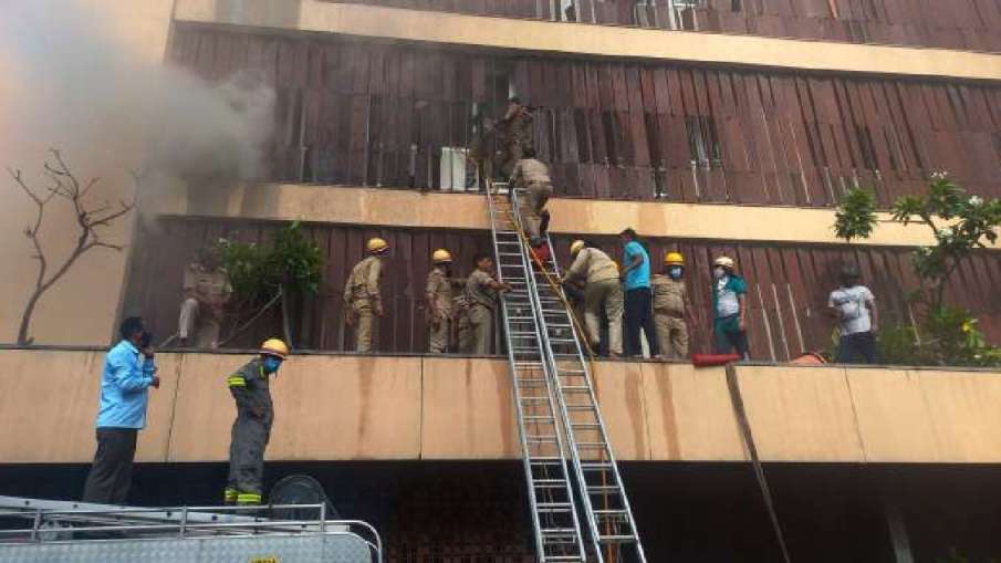 Lucknow Hotel Fire- India TV Hindi News