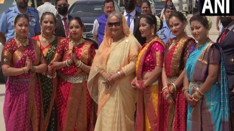 Sheikh Hasina reached Delhi-India TV Hindi News