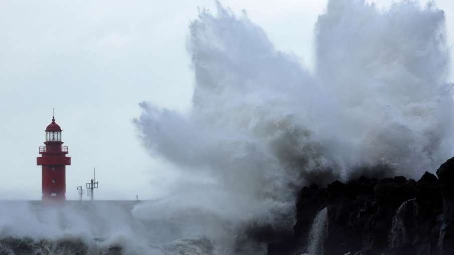 Hurricane Hinamanor Cyclonic Storm- India TV Hindi News