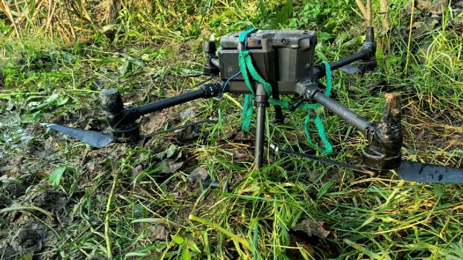Pakistani drone shot down in Gurdaspur Indo-Pakistan International Border- India TV Hindi News