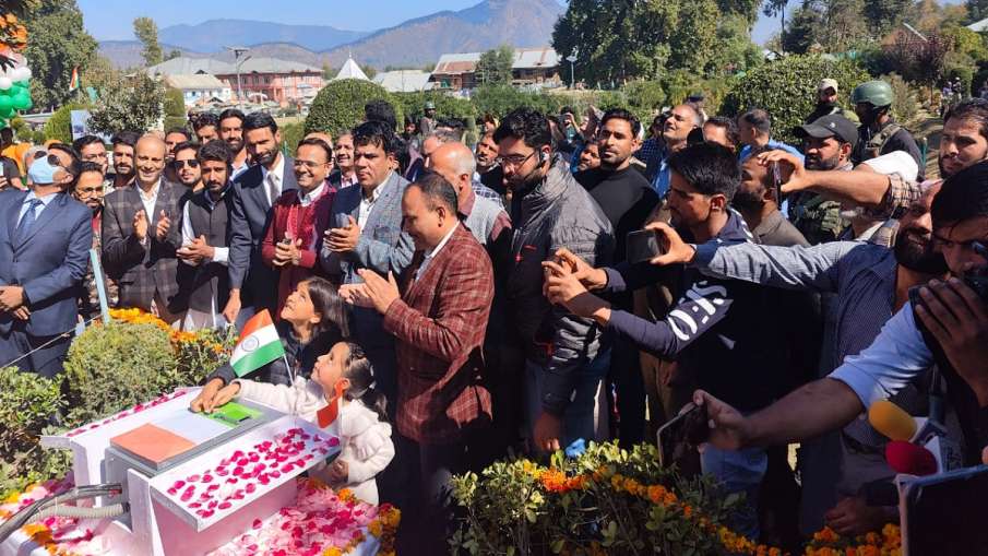 Langate Park, Langate Park Tiranga, Langate Park 108 Feet Tiranga, 108 Feet Tiranga Handwara- India TV Hindi News