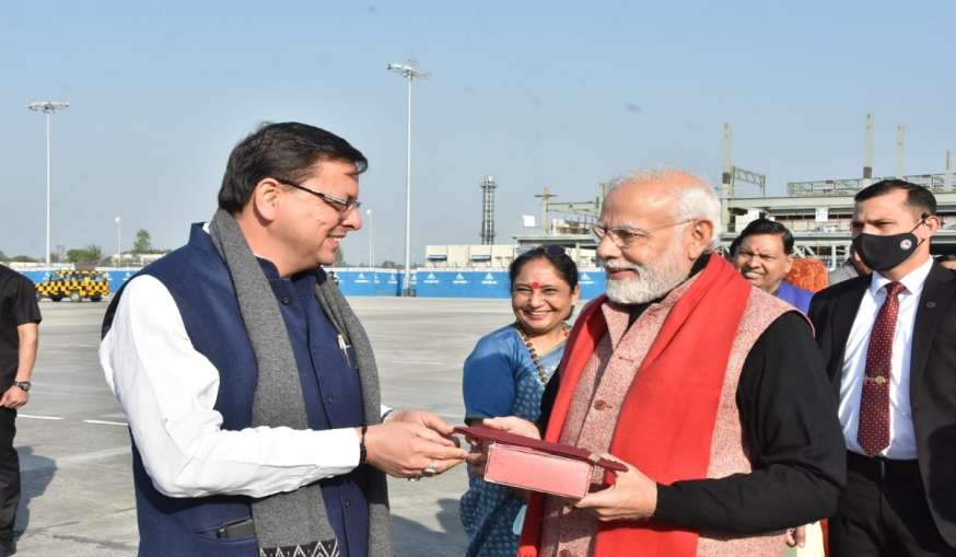 Pushkar Singh Dhami and Narendra Modi- India TV Hindi News