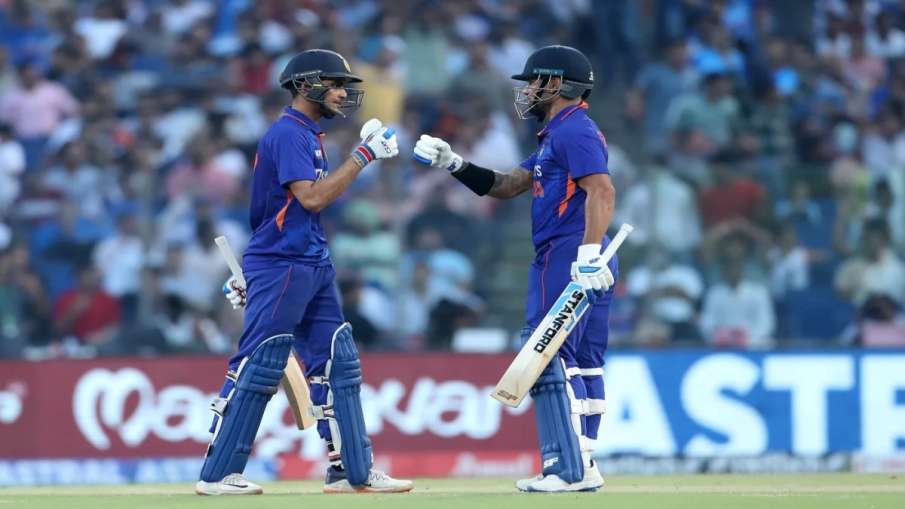 Shubman Gill and Shikhar Dhawan- India TV Hindi News