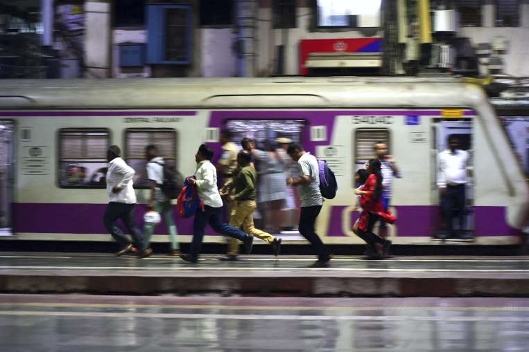 रेल की प्रतीकात्मक फोटो- India TV Hindi