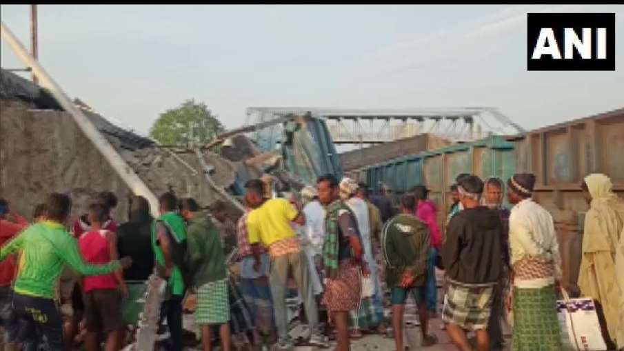 ओडिशा के जाजपुर में मालगाड़ी बेपटरी हो गई- India TV Hindi News