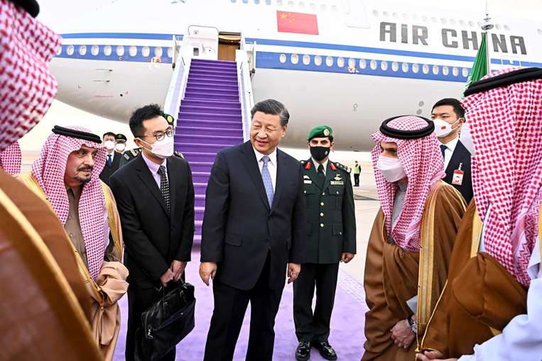 सऊदी अरब पहुंचे चीनी राष्ट्रपति शी जिनपिंग- India TV Hindi