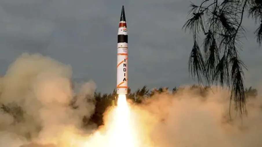 अग्नि-5 (Agni-5) बैलेस्टिक मिसाइल- India TV Hindi
