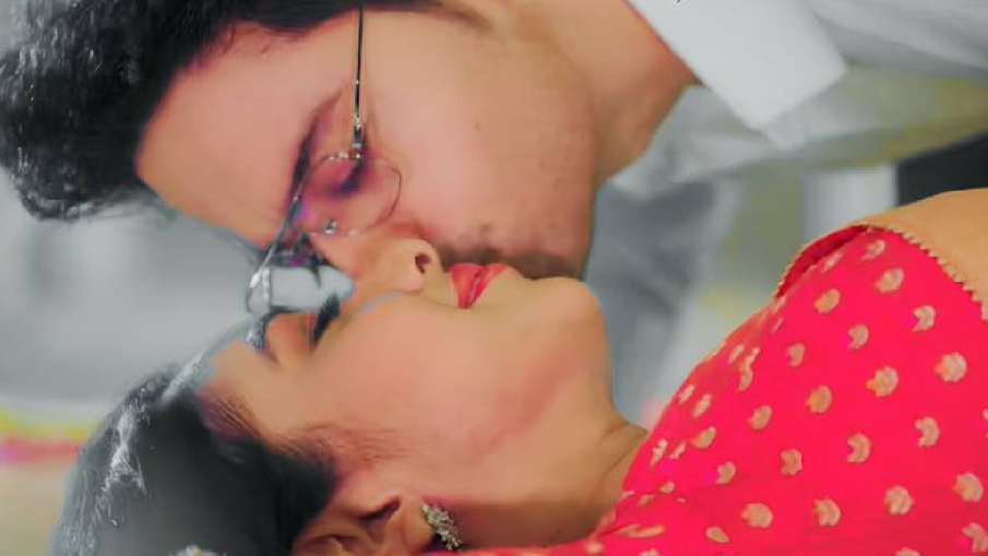 Anupamaa and Anuj intimate scene- India TV Hindi