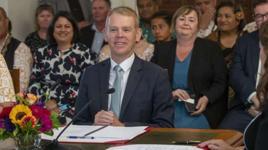Chris Hipkins Sworn in as 41st Prime Minister of New Zealand, Jacinda Ardern era ends |  Chris Hipkins becomes 41st Prime Minister of New Zealand, Carmel Sepuloni becomes Deputy PM