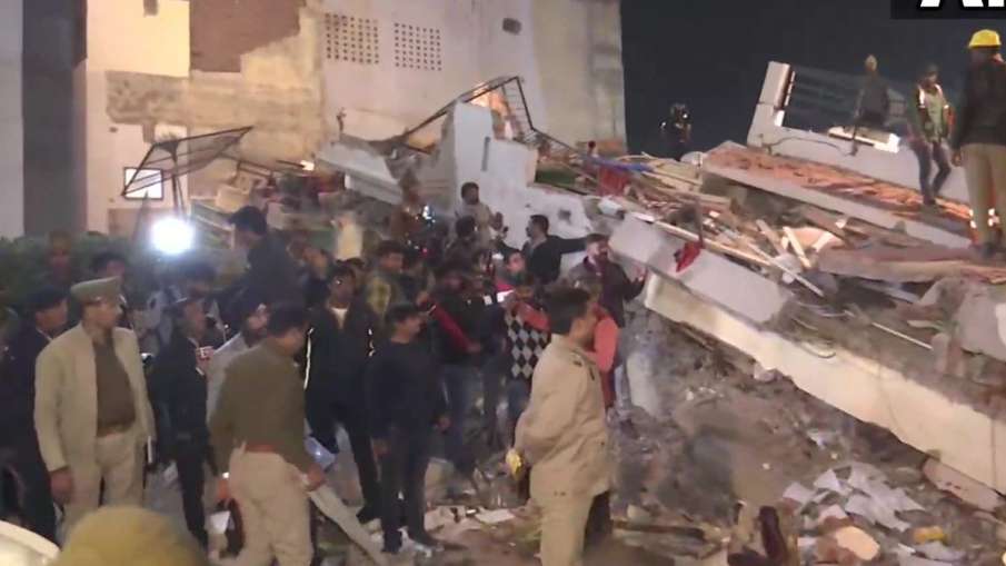 Lucknow Building Collapse- India TV Hindi