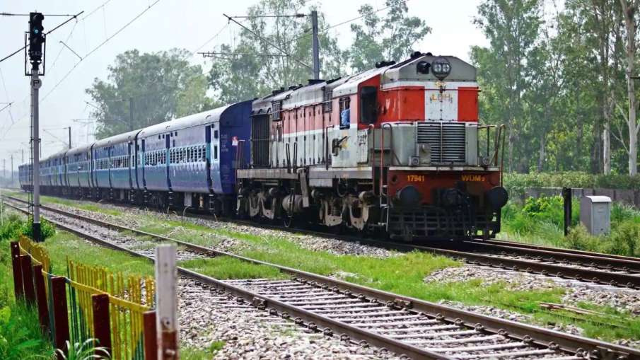 Northern Railway running special train for Holi- India TV Hindi