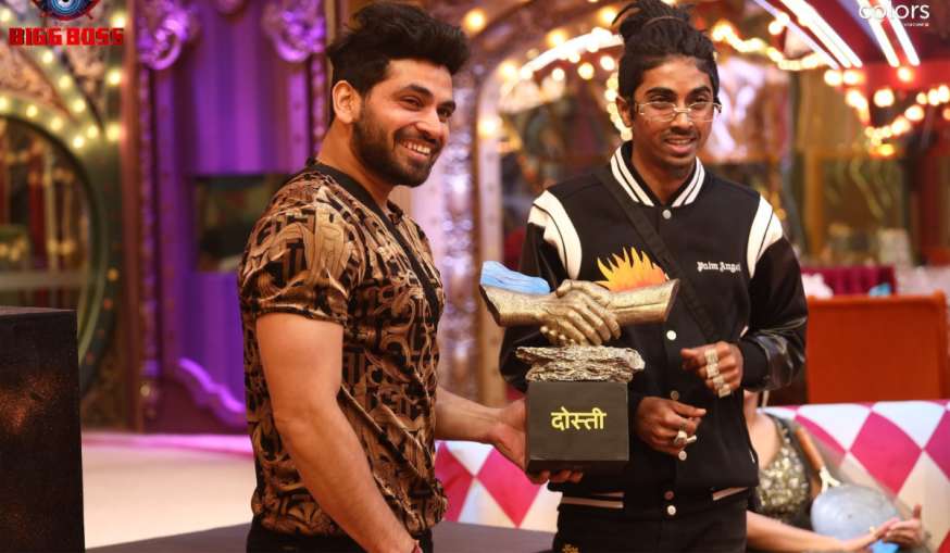 mc stan shiv thakre mandali bond video photo viral on social media bigg boss finale 16  leak his cra- India TV Hindi