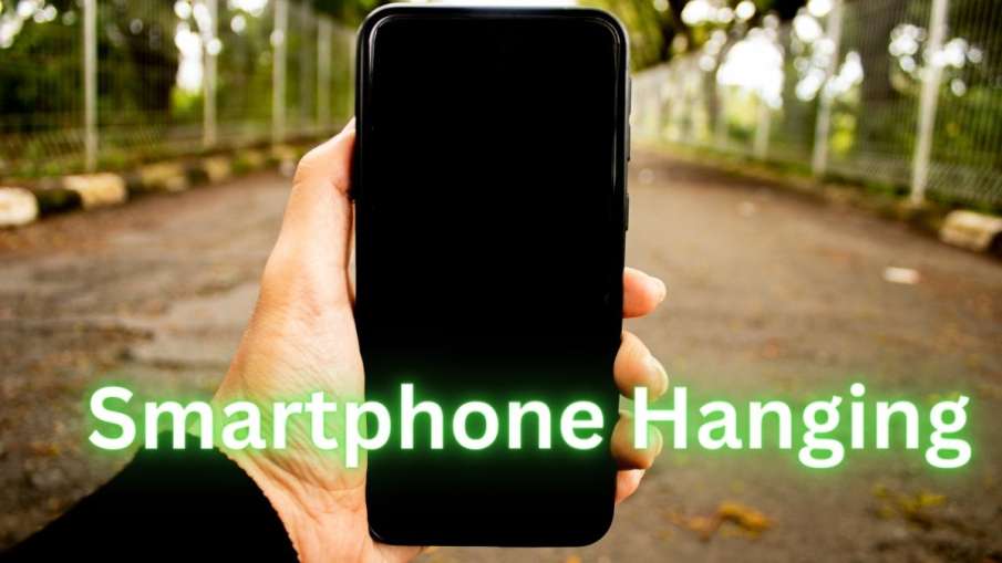 Smartphone Hang - India TV Paisa