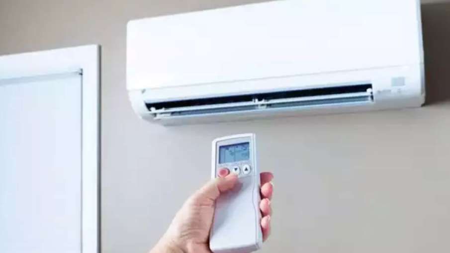 AC Cleaning, Tips And Tricks, AC Cleaning At Home, Home AC Cleaning, AC Cleaning Home Tips, Best AC - India TV Paisa