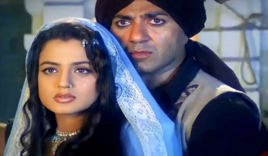 Gadar 2 sakina aka ameesha patel after love affair rumours with pakistani actor imran abbas leak her- India TV Hindi