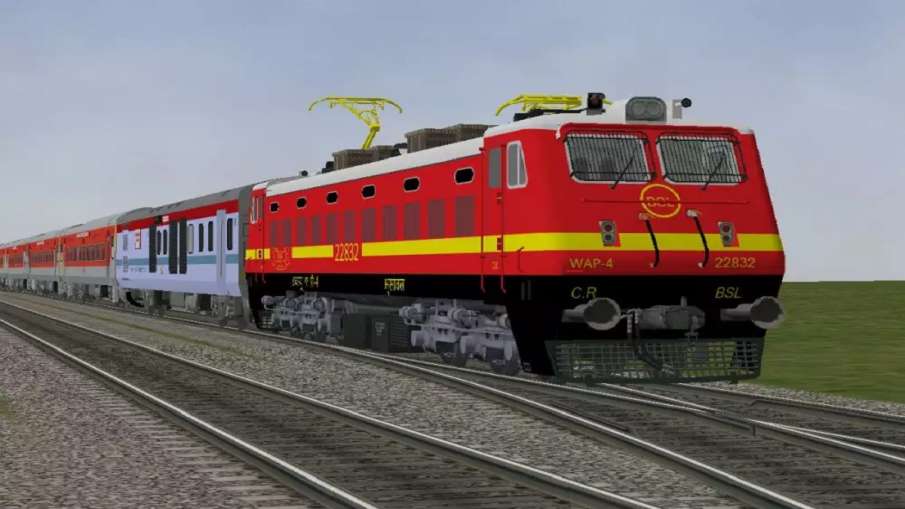 होली स्पेशल ट्रेन- India TV Hindi