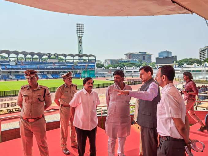 Karnataka CM Siddaramaiah and deputy cm dk shivkumar Swearing In Ceremony live updates- India TV Hindi