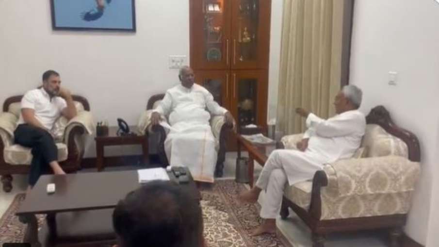 nitish kumar met kharge rahul- India TV Hindi