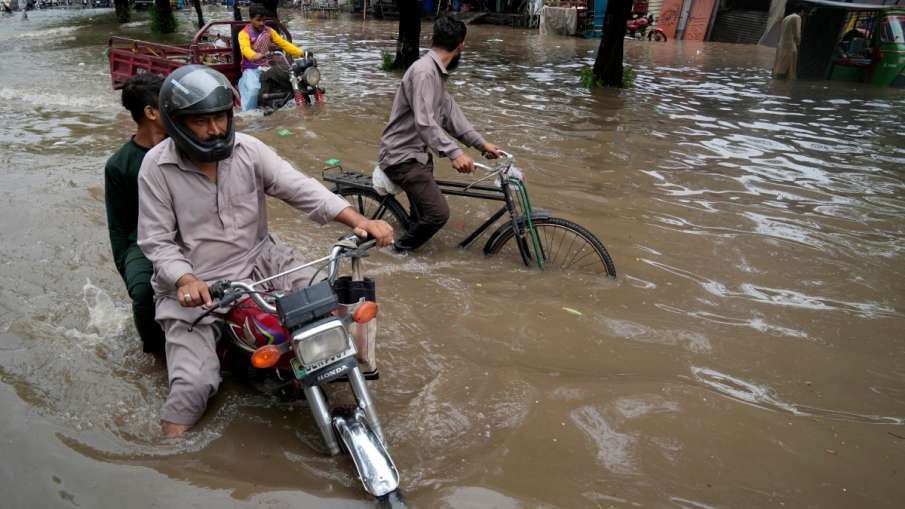 असम में बारिश से बुरा हाल - India TV Hindi