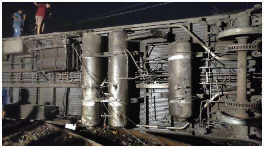 odisha train accident horrifying picture- India TV Hindi