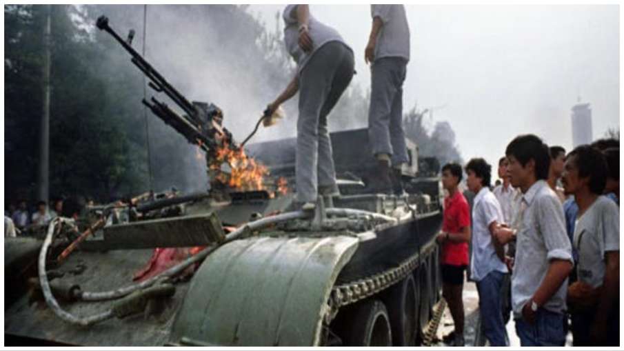 Tiananmen Massacre took place on 4th june in China thousands of students were crushed by tanks- India TV Hindi