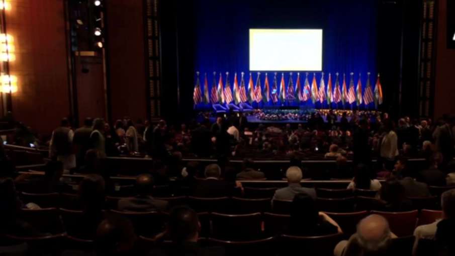 पीएम मोदी के लिए तैयार यूएस कैनेडी सेंटर- India TV Hindi